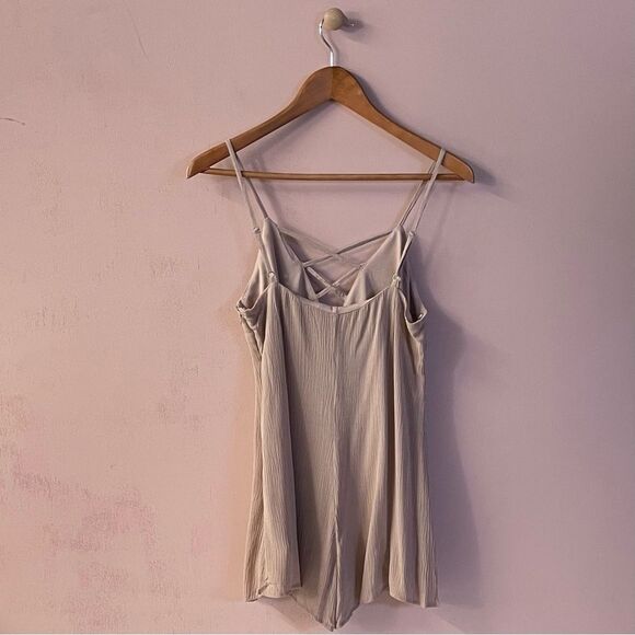 Irene’s Story Fashion On Earth Tannish Blush Romper Size M NWT - Picture 11 of 14